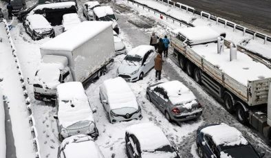 Uyarı üstüne uyarı geliyor! İstanbul’da kar yağışı için gözler yarın sabaha çevrildi