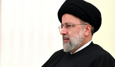 İran Cumhurbaşkanı Reisi: “Başörtüsü sorununu kültürel yaklaşımla çözme arayışındayız”